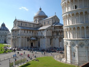 Piazza dei Miracoli, ma non solo al centro degli itinerari guidati previsti per Pasqua