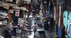 Fino al 15 dicembre a Lucca c'è il festival fotografico Photolux. La splendida e sconcertante foto è di Jonas Bendiksen protagonista della mostra "The Places we live"